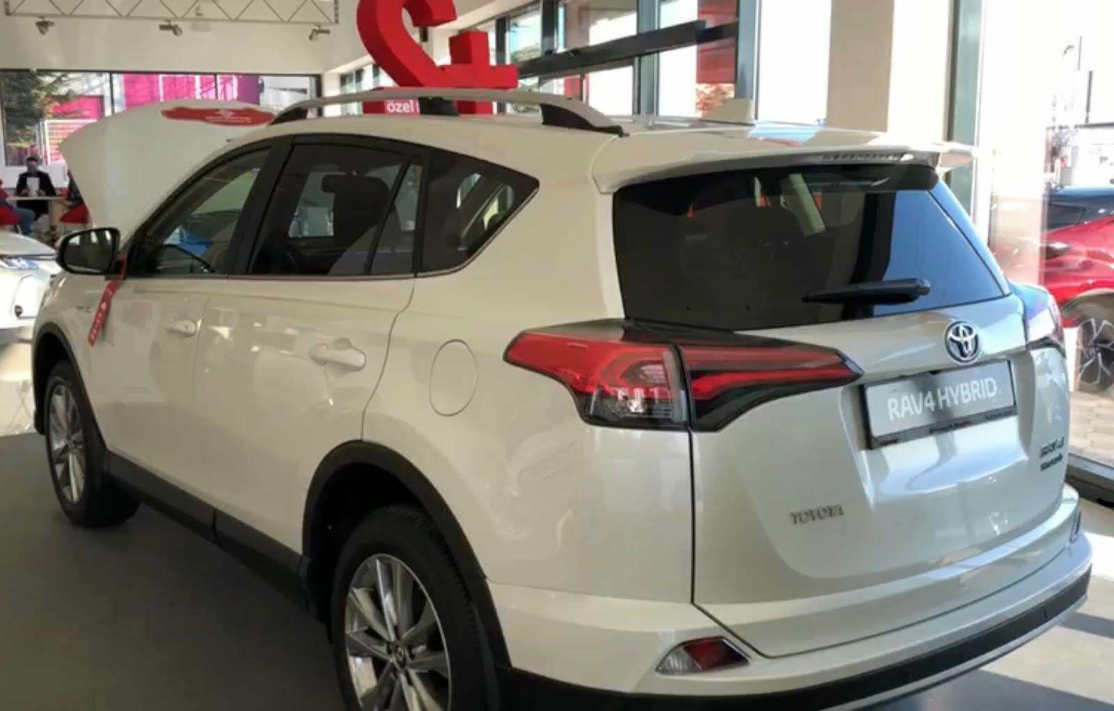 Toyota Rav 4 2013-2019 Araç Üstü Alüminyum Tavan Yan Rayları Plus Serisi - Gri