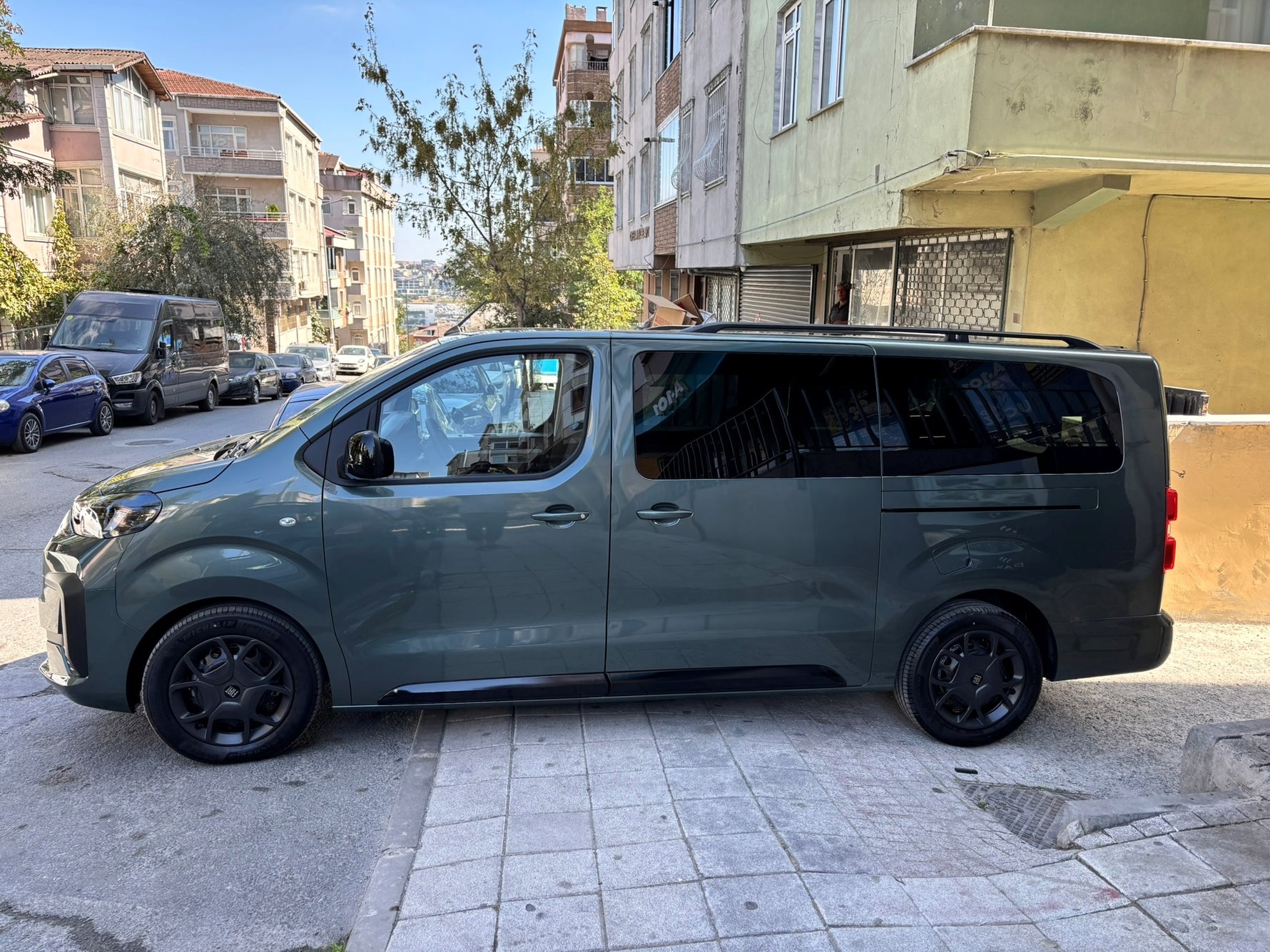 Fiat Ulysse Araç Üstü Alüminyum Tavan Yan Rayları Plus Serisi - Siyah