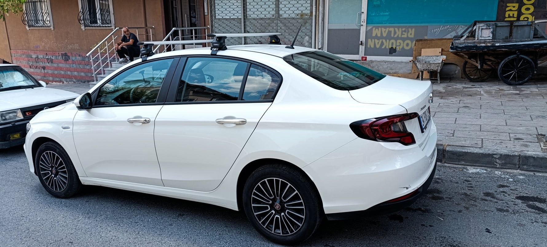 Fiat Egea 20152025 Oluksuz Üst Tavan Portbagaj Taşıyıcı Ara Atkısı Paw Serisi Pro 4 Gri