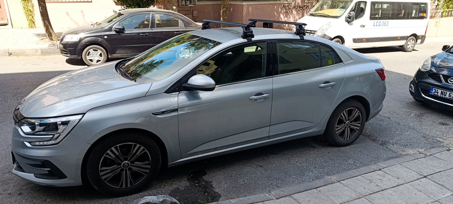 Renault Megane Sedan 4 2016-2025 Oluksuz Üst Tavan Portbagaj Taşıyıcı Ara Atkısı Toros Serisi Pro 4 Gri