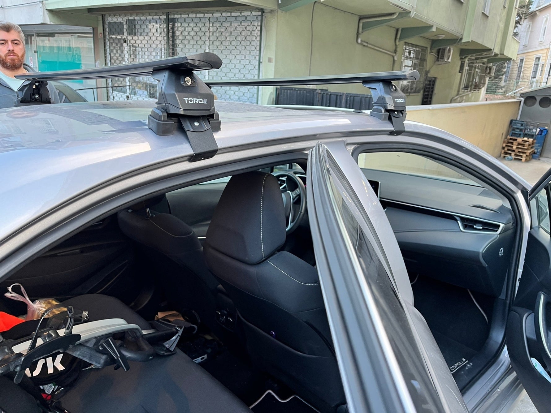 Toyota Corolla Hatchback 2018-2025 Oluksuz Üst Tavan Portbagaj Taşıyıcı Ara Atkısı Toros Serisi Pro 4 Gri