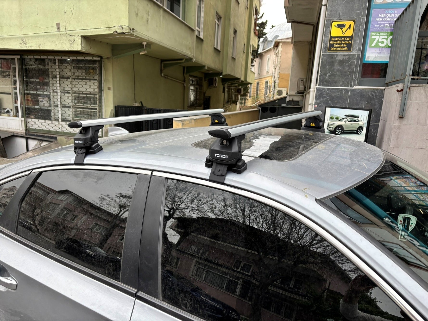 Honda Civic Hatchback 2021-2025 Oluksuz Üst Tavan Portbagaj Taşıyıcı Ara Atkısı Toros Serisi Pro 4 Siyah