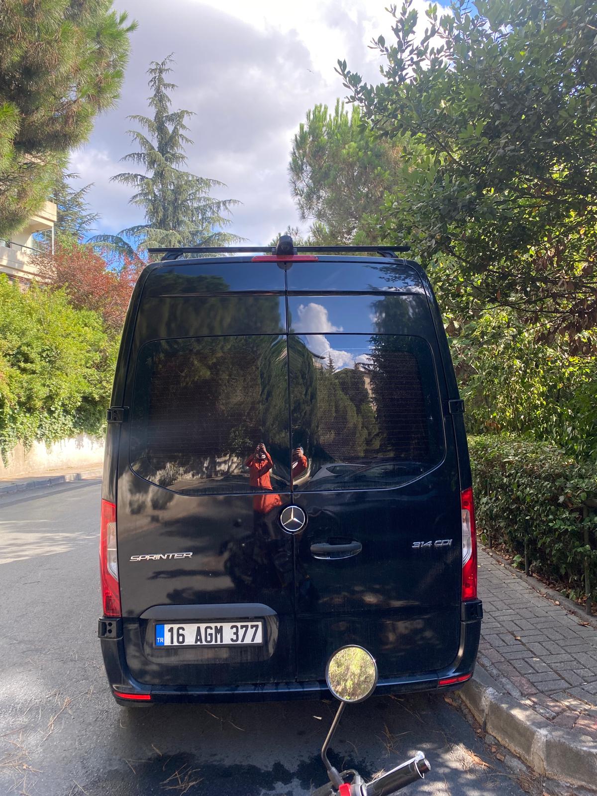 H1 Ladder Roof Rack 2018- On Sprinter Low Roof (144 WB) Roof Rack Siyah