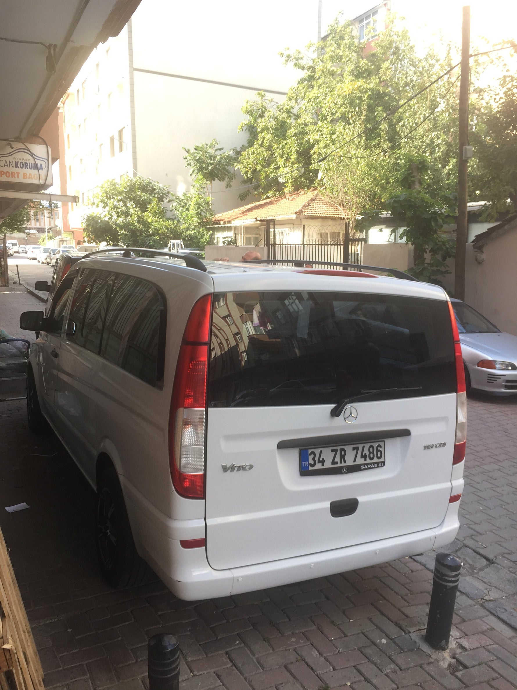 Mercedes Vito W447 L1 (2014-2025) Araç Üstü Alüminyum Tavan Yan Rayları Plus Serisi - Siyah
