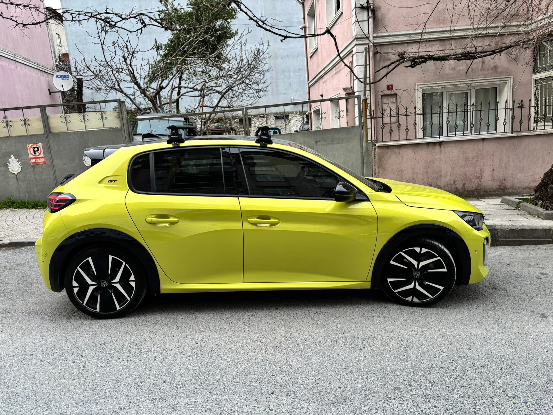 Peugeot 208 (2012-2019) Portbagaj Taşıyıcı Ara Atkısı Toros Pro 4, Siyah