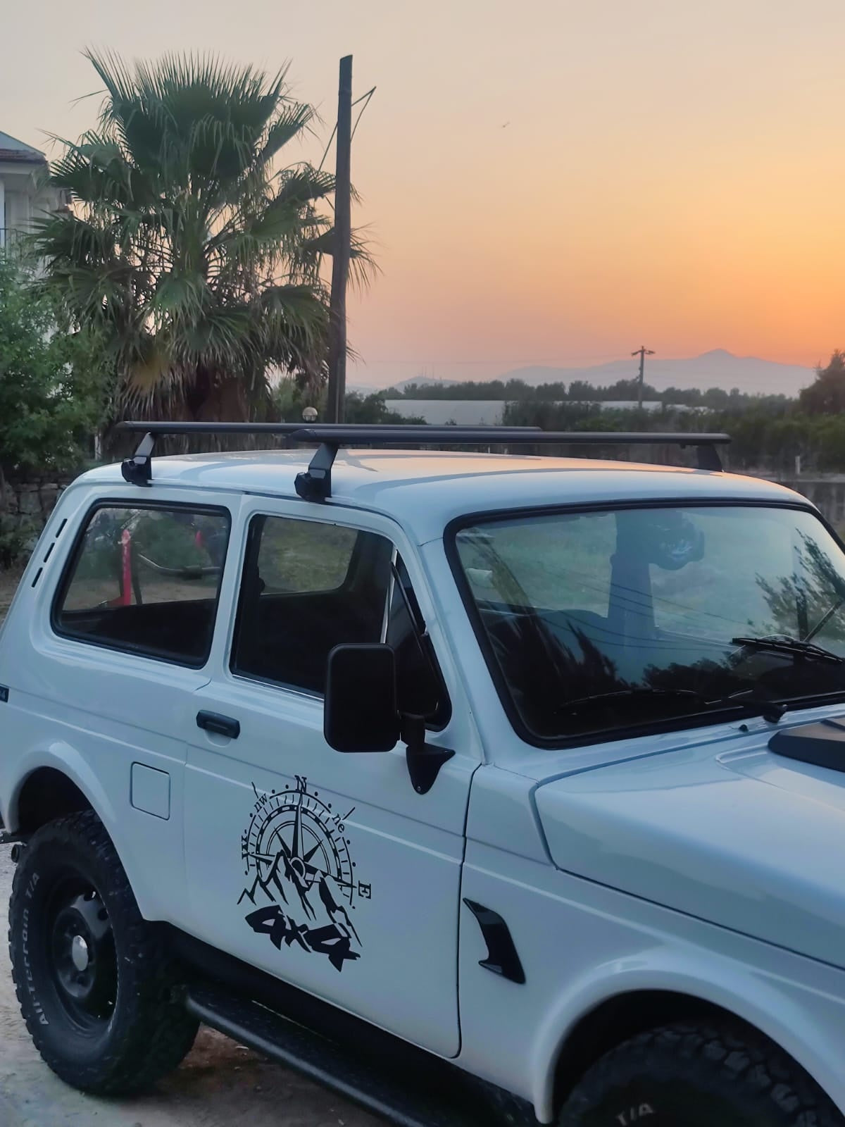 Lada Niva 1977 -2025 Yagmur Oluklu Üst Tavan Taşıyıcı Ara Atkısı Paw Siyah