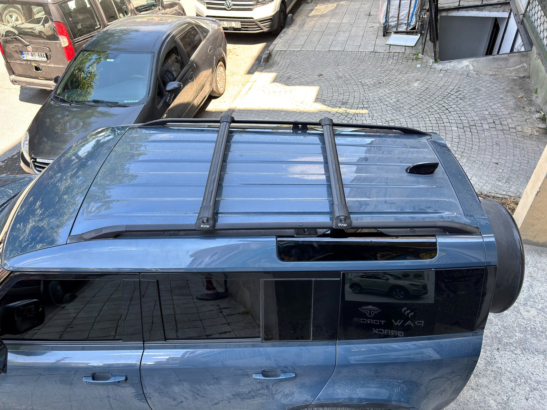 Land Rover Defender 110 2020-2025 Araç Üstü Alüminyum Tavan Yan Rayları Plus Serisi - Siyah