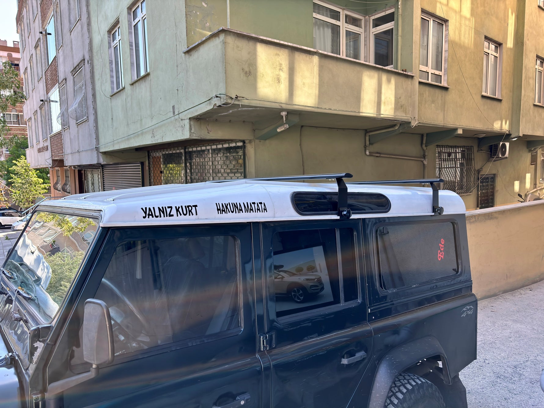 Land Rover Defender 110 1993-2020 Yagmur Oluklu Üst Tavan Taşıyıcı Ara Atkısı Paw Siyah