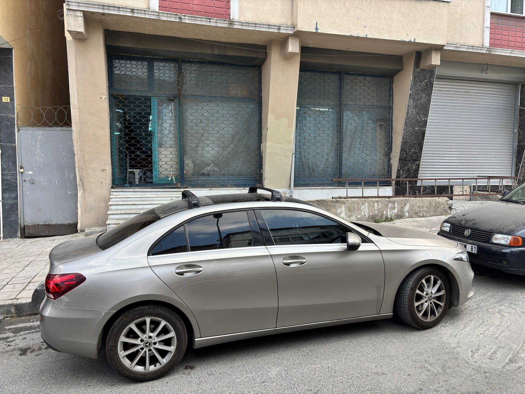 Paw Mercedes-Benz A-Serisi Sedan (W177) 2018-2025 Ara Atkı Portbagaj Taşıyıcı - Pro 3 Siyah