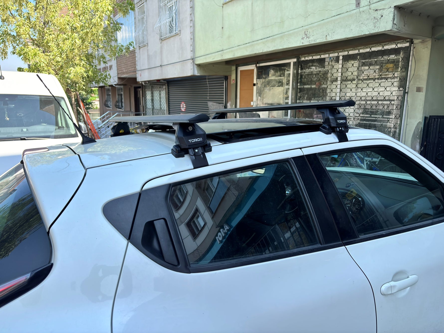 Nissan Juke F15 2011-2019 Oluksuz Üst Tavan Portbagaj Taşıyıcı Ara Atkısı Toros Serisi Pro 4 Siyah
