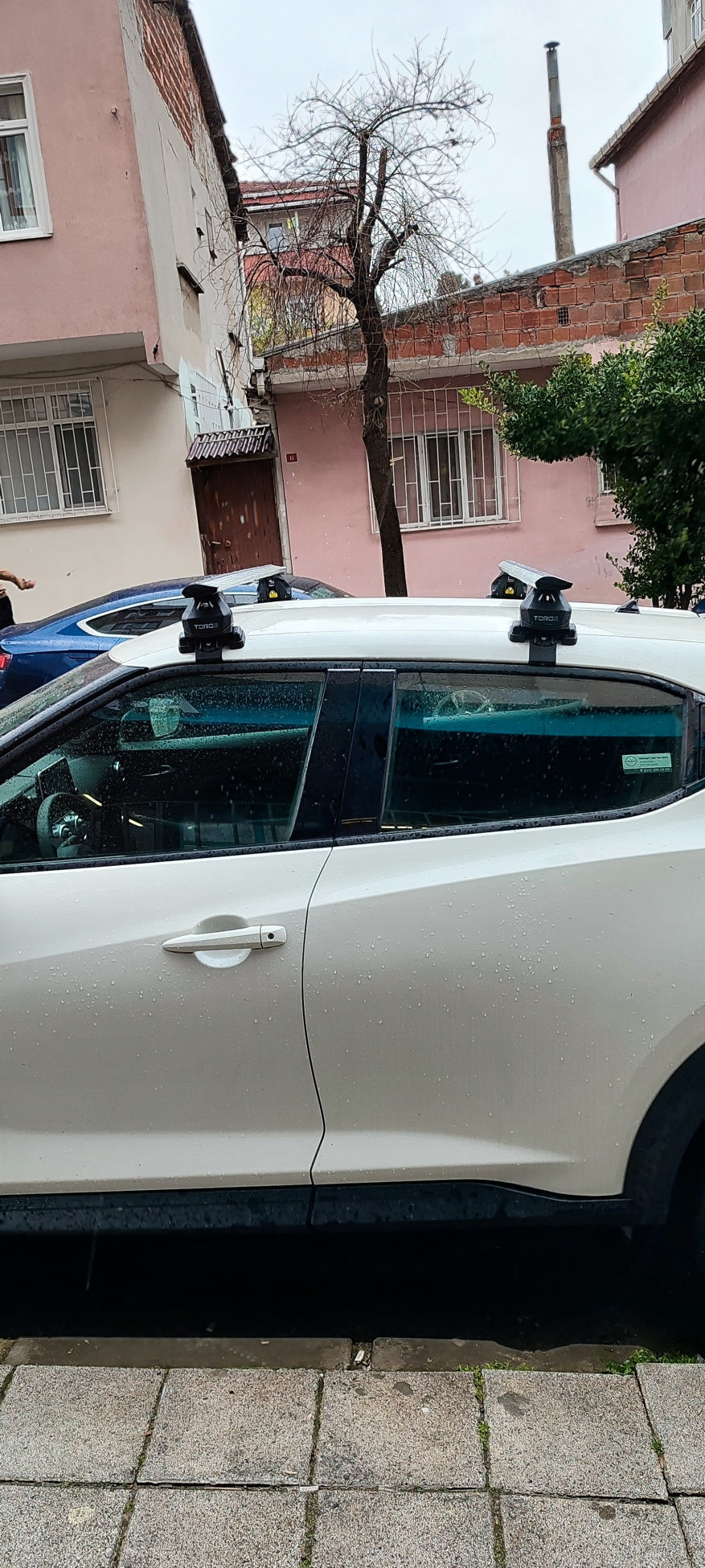 Nissan Juke 2020-2025 Oluksuz Üst Tavan Portbagaj Taşıyıcı Ara Atkısı Toros Serisi Pro 4 Siyah