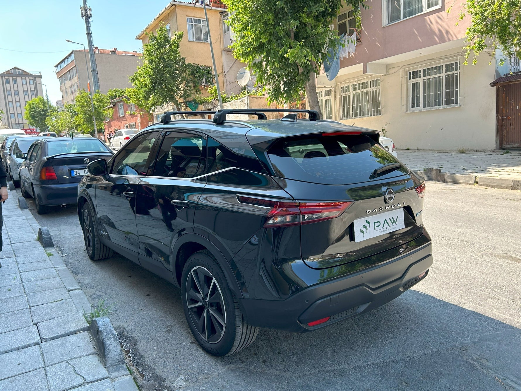 Nissan Qashqai J12 (2021–2025) Flush Rail Uyumlu Siyah Tavan Taşıyıcı Ara Atkı Barı