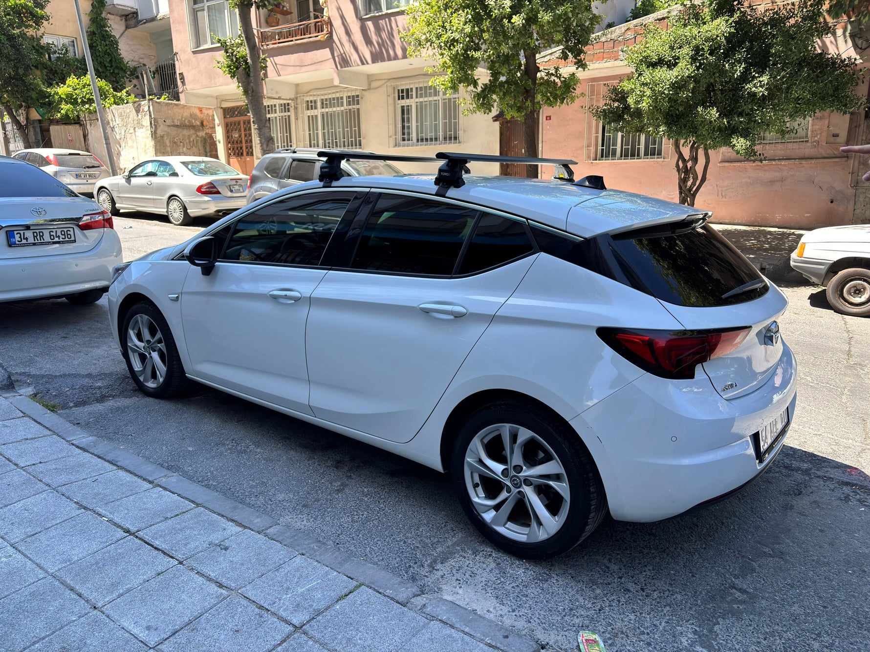 Opel Astra K 2015-2021 Oluksuz Üst Tavan Portbagaj Taşıyıcı Ara Atkısı Toros Serisi Pro 4 Gri