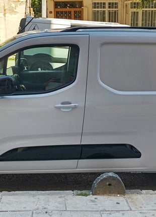 Opel Combo Kısa Şase Van 2018-2025 Araç Üstü Alüminyum Tavan Yan Rayları Plus Serisi - Siyah