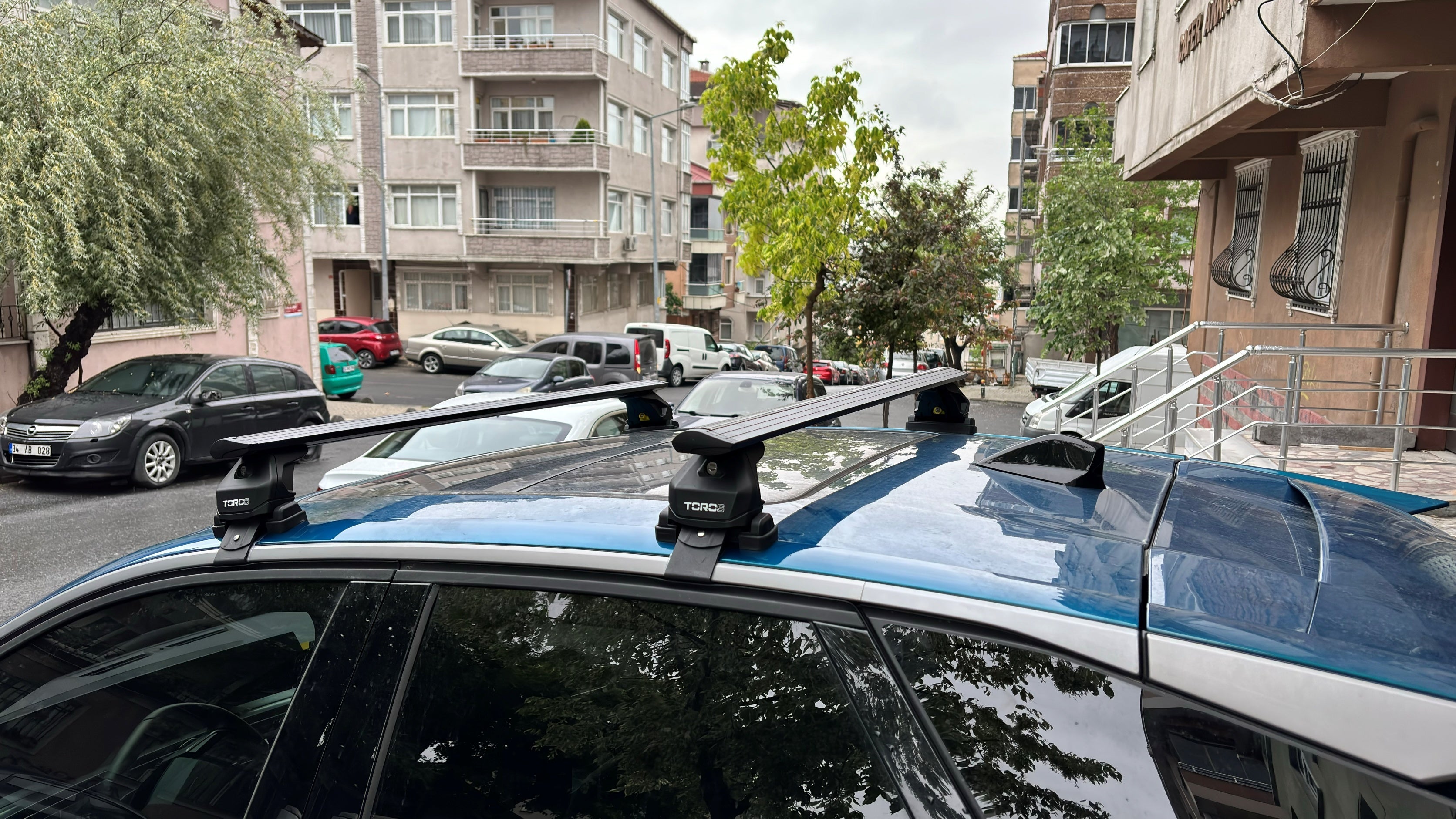 Peugeot 3008 2024- Up Oluksuz Üst Tavan Portbagaj Taşıyıcı Ara Atkısı Toros Serisi Pro 4 Siyah