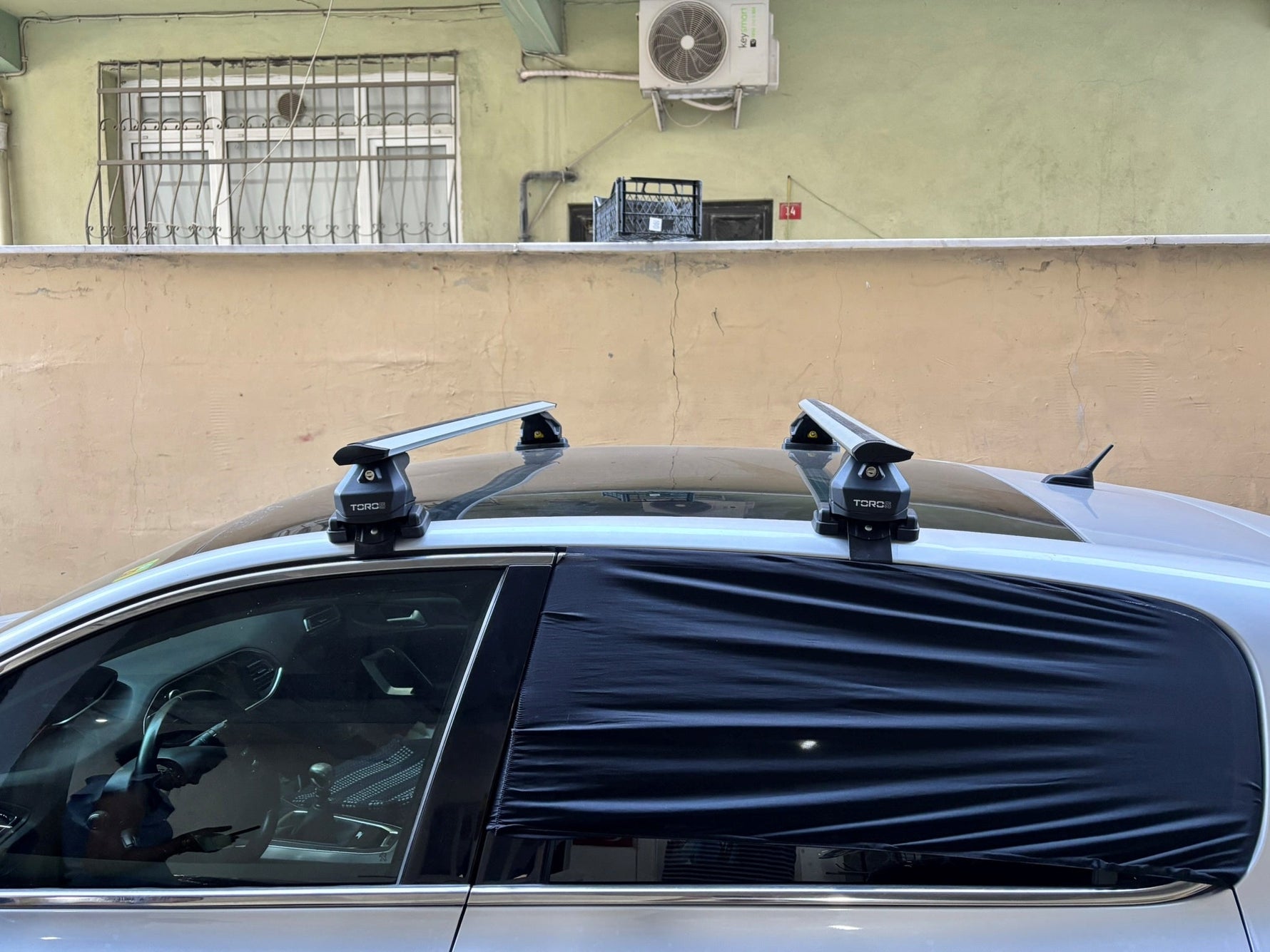 Peugeot 308 20213-2021 Oluksuz Üst Tavan Portbagaj Taşıyıcı Ara Atkısı Toros Serisi Pro 4 Siyah