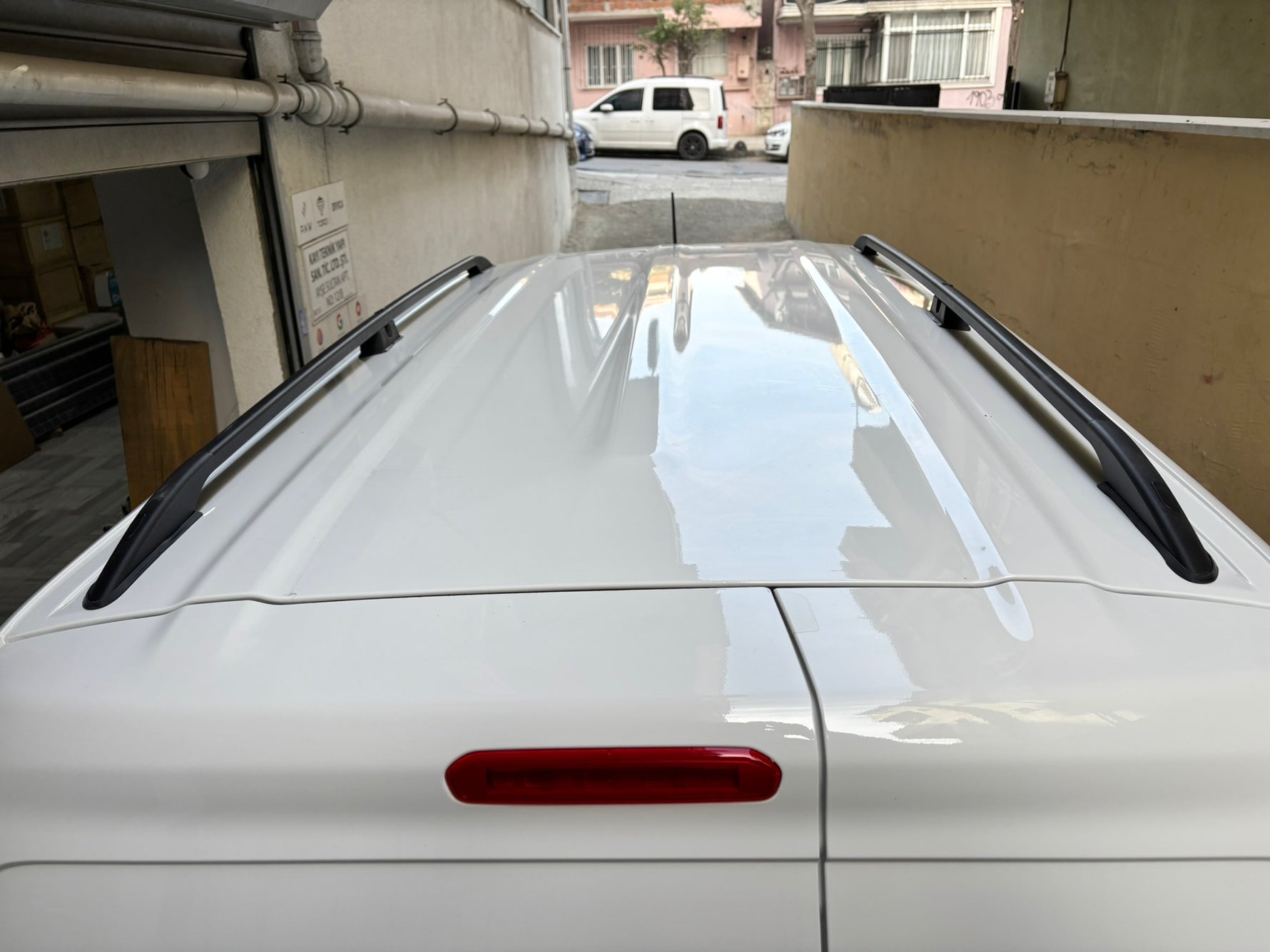 Renault Kangoo Van L2 (2021-2025) Alüminyum Tavan Rayları Plus Serisi - Siyah