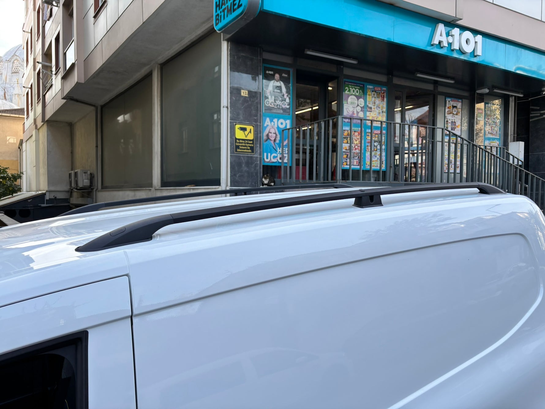 Renault Kangoo Van L2 (2021-2025) Alüminyum Tavan Rayları Plus Serisi - Siyah