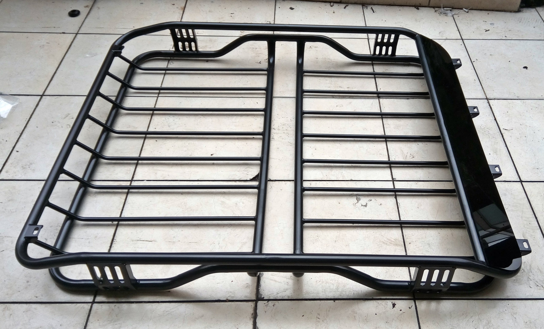 Ford Courier 2024-2025 Shark Model Araç Üstü Tavan Sepeti