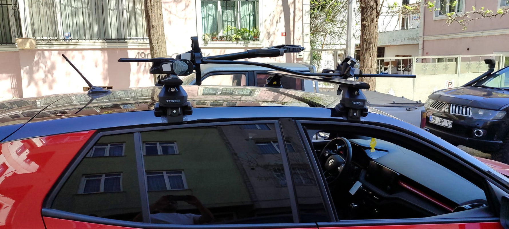 Skoda Fabia 2021-2025 Oluksuz Üst Tavan Portbagaj Taşıyıcı Ara Atkısı Toros Serisi Pro 4 Siyah