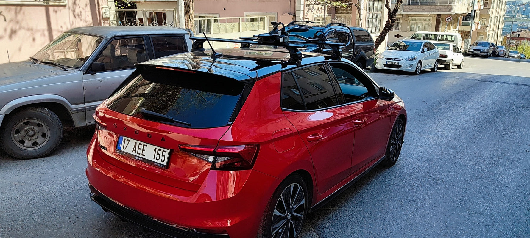 Skoda Fabia 2021-2025 Oluksuz Üst Tavan Portbagaj Taşıyıcı Ara Atkısı Toros Serisi Pro 4 Siyah