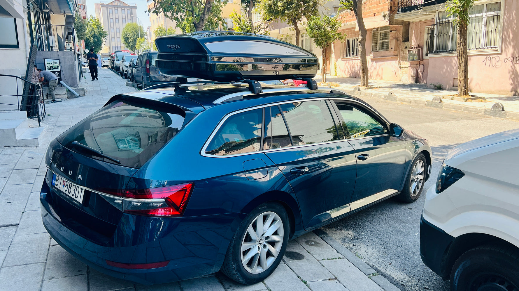 Skoda Superb Estate 2015-2024 Portbagaj Taşıyıcı Ara Atkisi - Ara Bar Paw Pro 2 Siyah