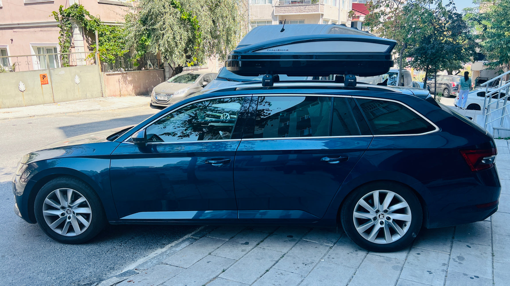 Skoda Superb Estate 2015-2024 Portbagaj Taşıyıcı Ara Atkisi - Ara Bar Paw Pro 2 Siyah
