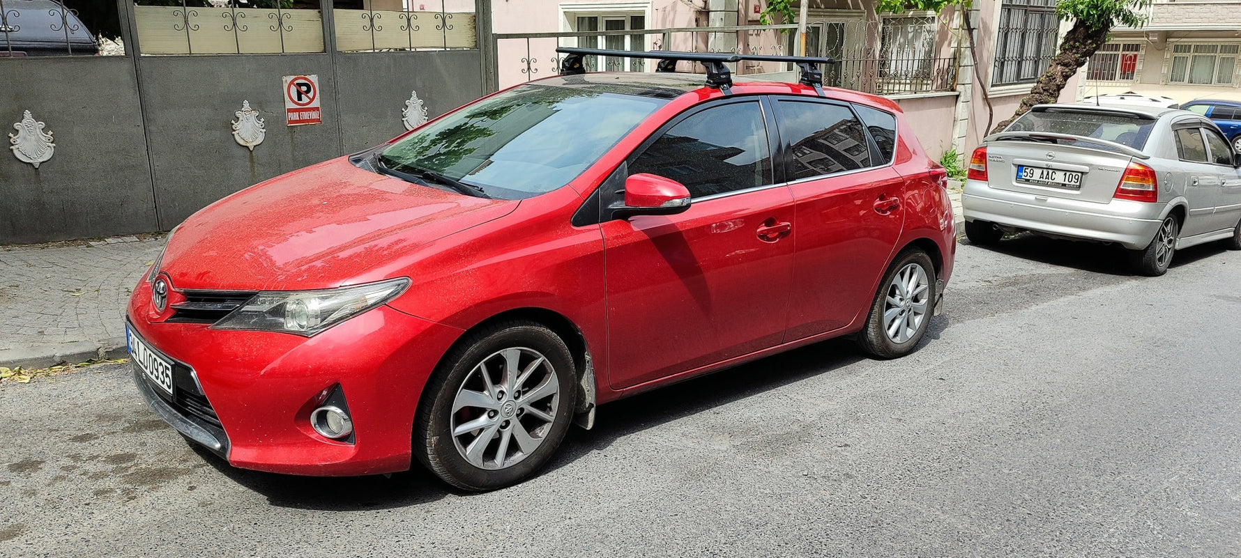 Toyota Auris 2013-2019 Oluksuz Üst Tavan Portbagaj Taşıyıcı Ara Atkısı Toros Serisi Pro 4 Gri (Glass Roof)
