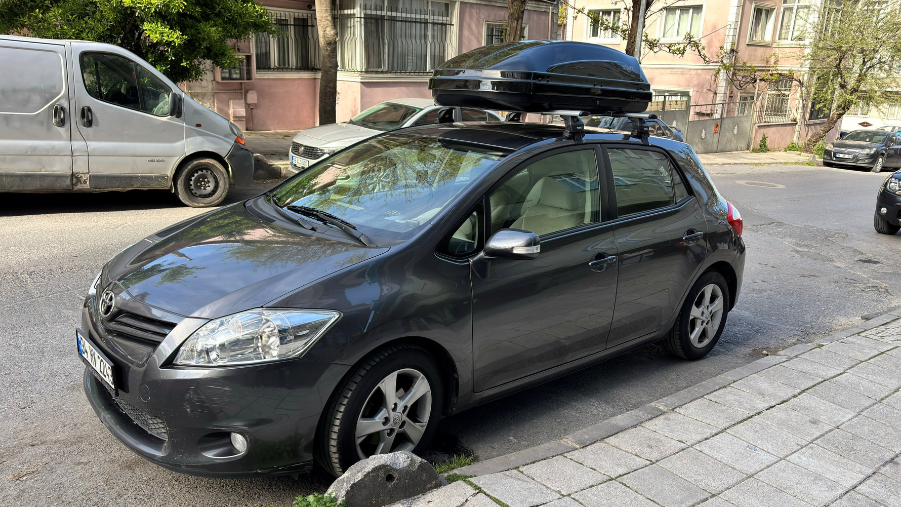 Toros Toyota Auris (2007-2013) Oluksuz Tavan Ara Atkı Portbagaj Taşıyıcı Pro 4 Gri
