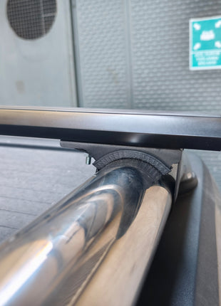 Volkswagen Amarok Style (2020-2025) Kasa Üstü Bed Rack Taşıyıcı Bar – Gri | Rollbar Uyumlu |