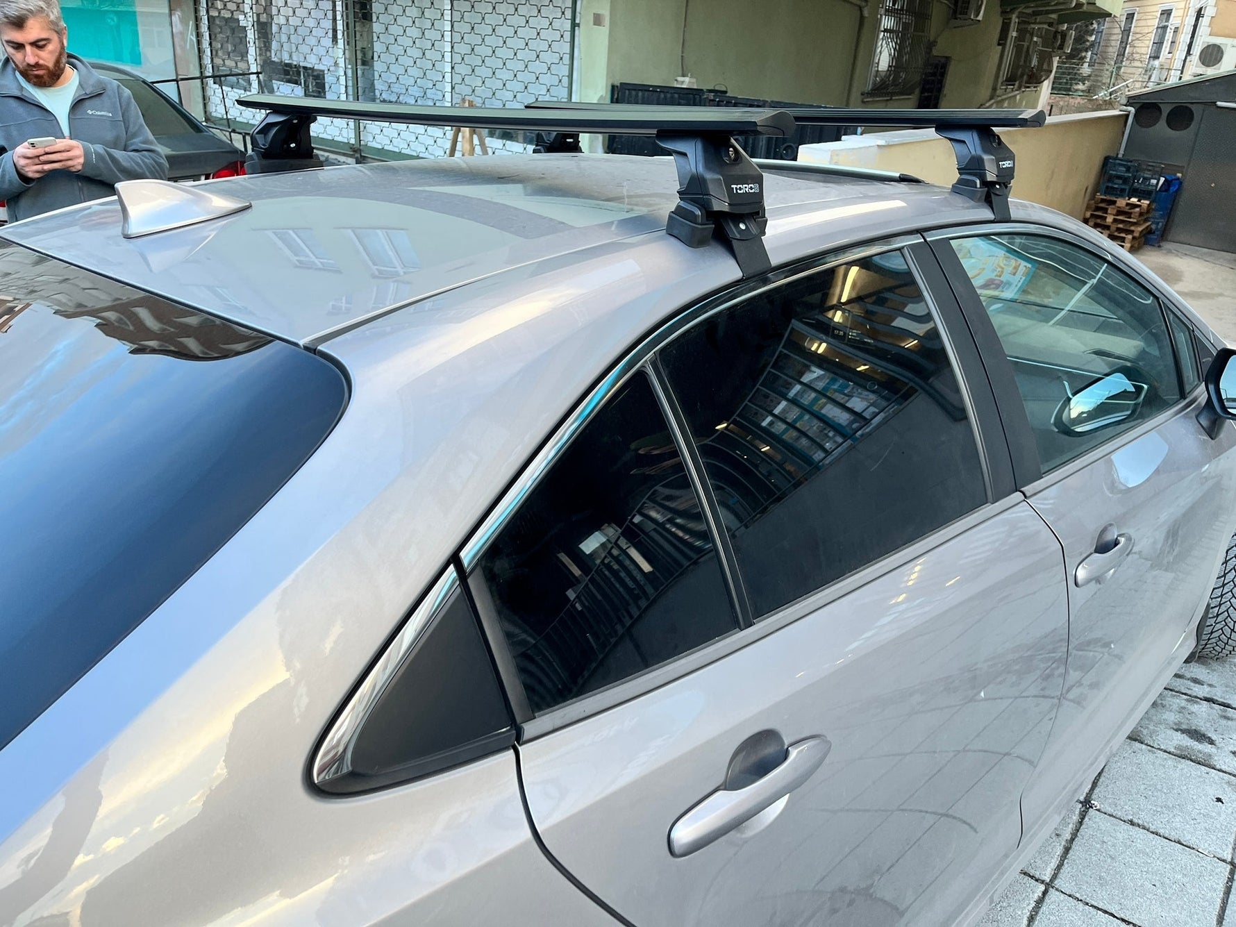 Toyota Corolla Sedan 2013-2018 Oluksuz Üst Tavan Portbagaj Taşıyıcı Ara Atkısı Toros Serisi Pro 4 Gri