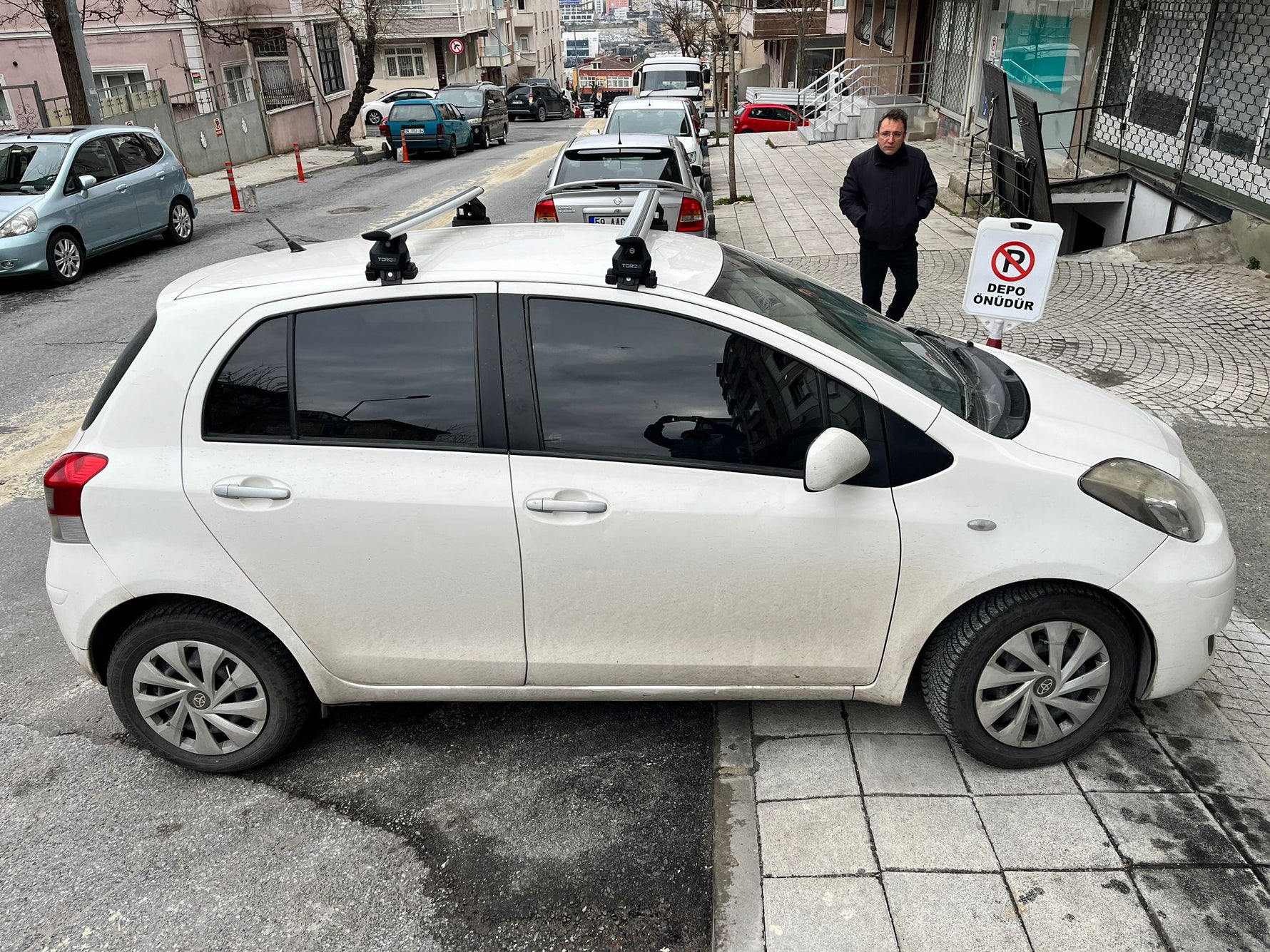 Toyota Yaris Hb 2006-2011 Oluksuz Üst Tavan Portbagaj Taşıyıcı Ara Atkısı Toros Serisi Pro 4 Gri