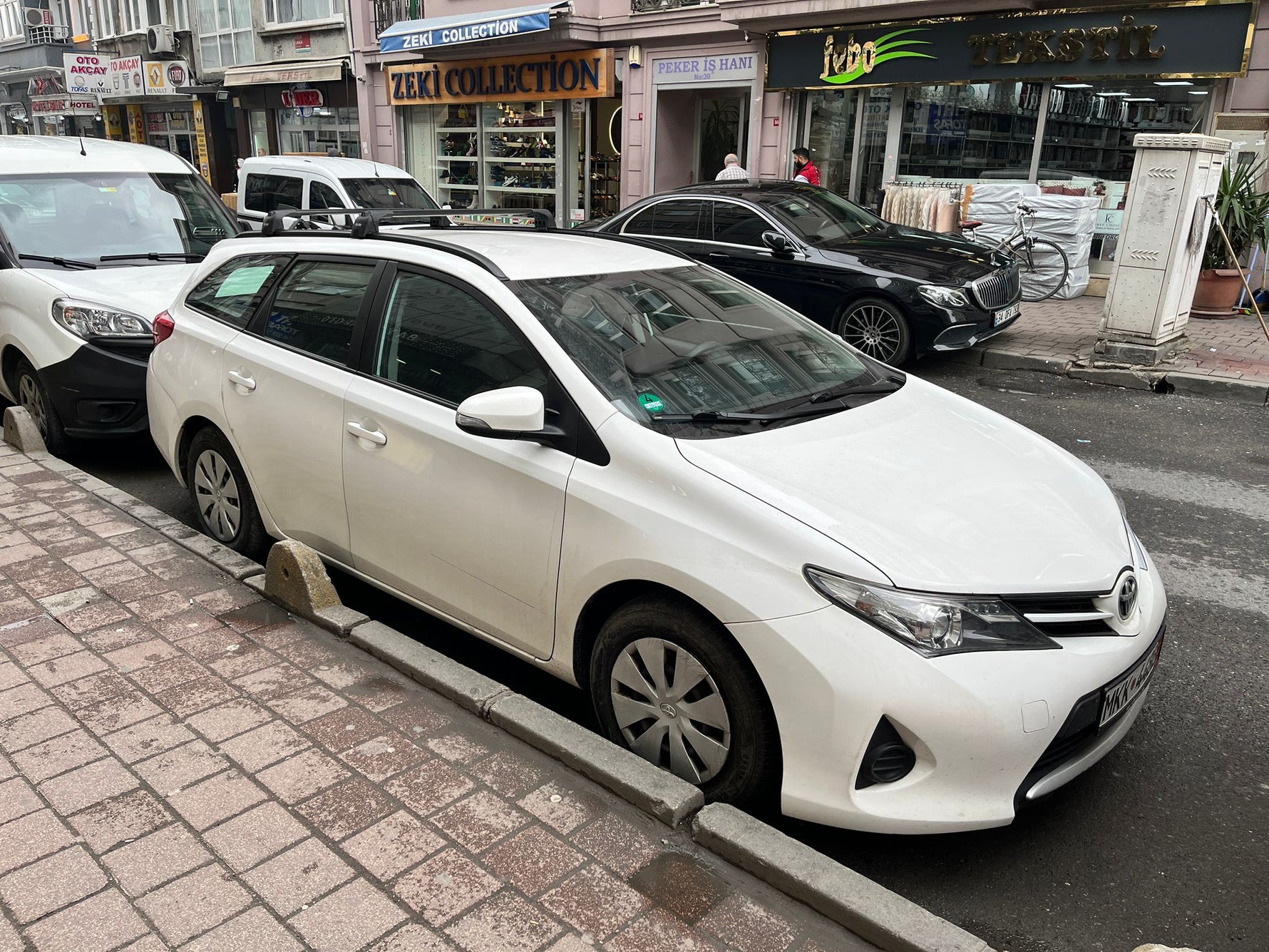 Toyota Auris Touringsport 2013-2019 Portbagaj Taşıyıcı Ara Atkisi - Ara Çubuk Paw Pro 2 Siyah