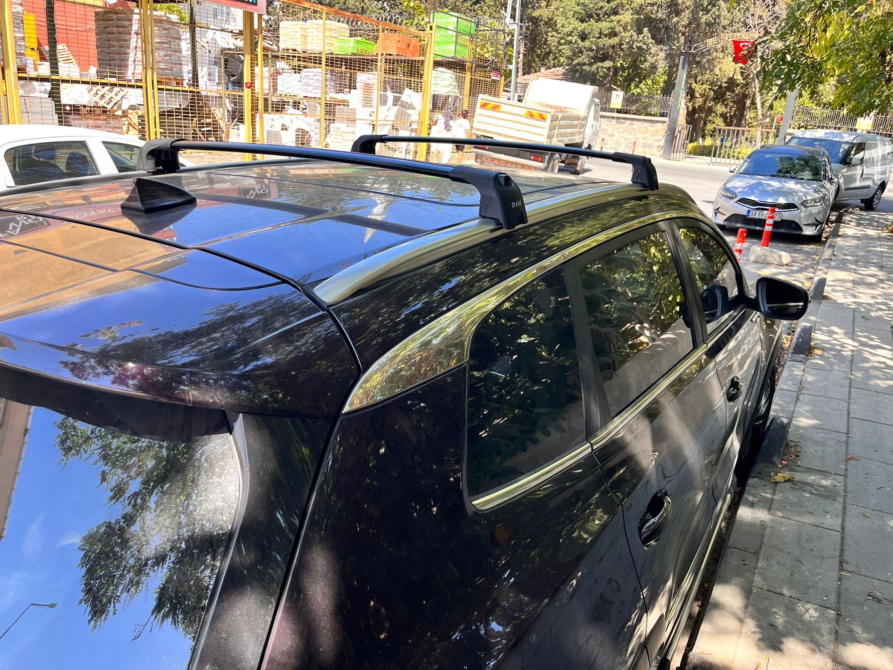 Skoda Enyaq Flush Tavan Uyumlu Portbagaj Taşıyıcı – Paw Pro 2 Alüminyum Tavan Çubuğu Siyah