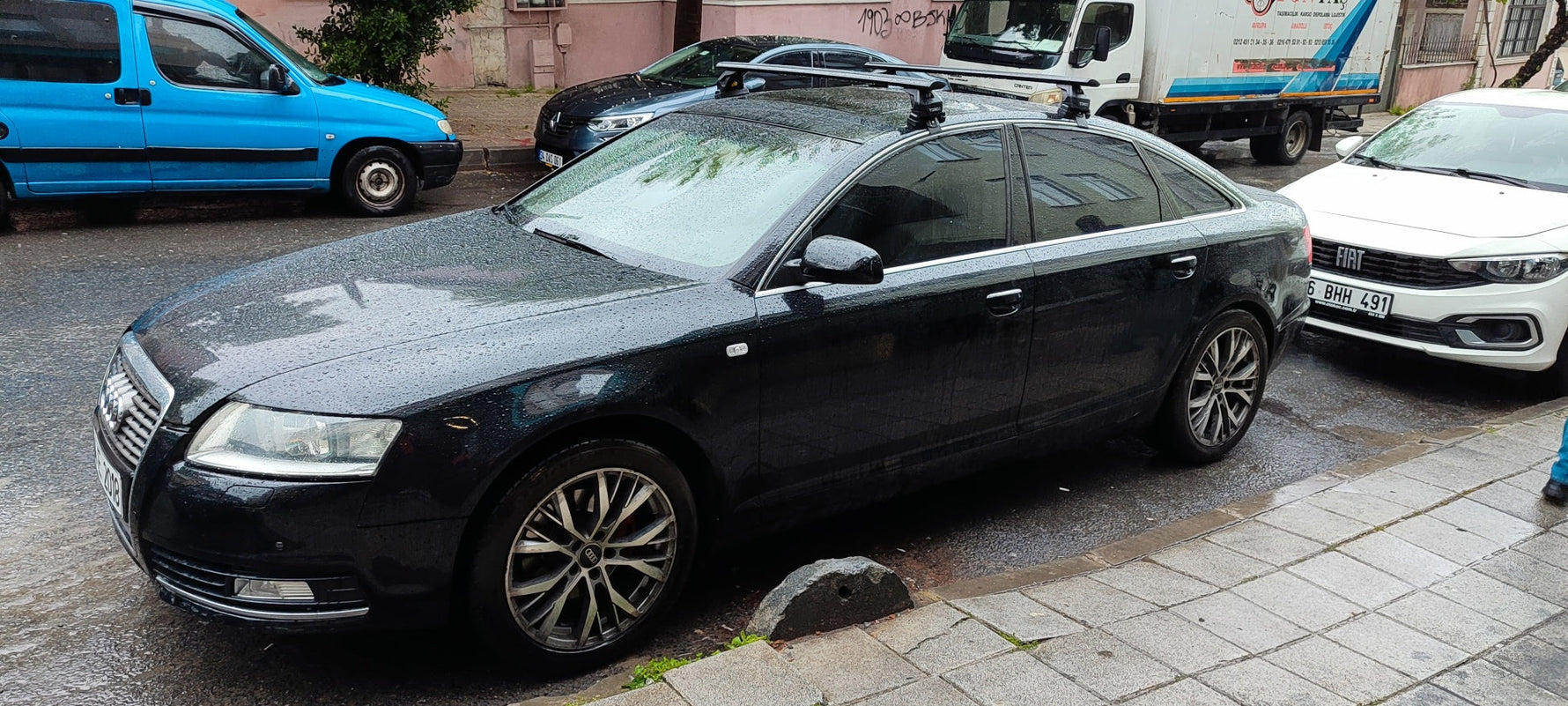 Audi A6 C6 Sedan 2005-2011 Oluksuz Üst Tavan Portbagaj Taşıyıcı Ara Atkısı Toros Serisi Pro 4 Siyah