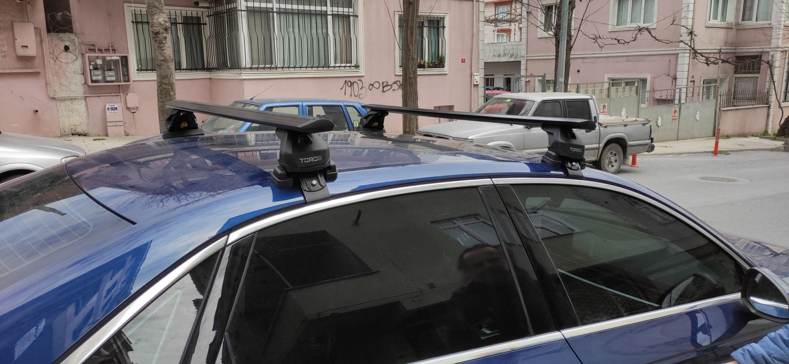 Audi A4 B9 2017-2025 Oluksuz Üst Tavan Portbagaj Taşıyıcı Ara Atkısı Toros Serisi Pro 4 Siyah