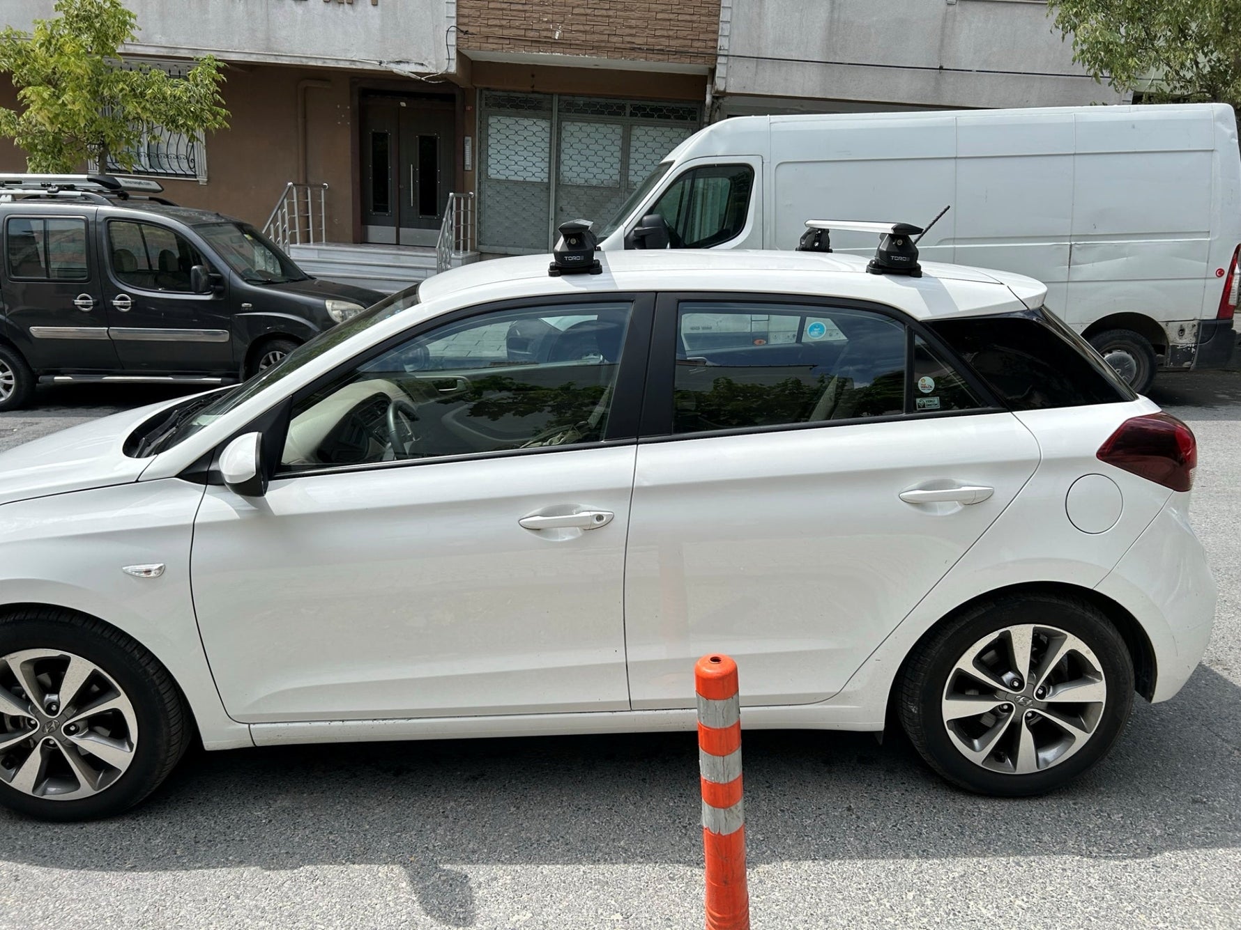 Hyundai Accent HB 2012-17 Roof Rack Tavan Taşıyıcı Ara Barlar – Vidalı Montaj, Toros Fix Pro, Siyah