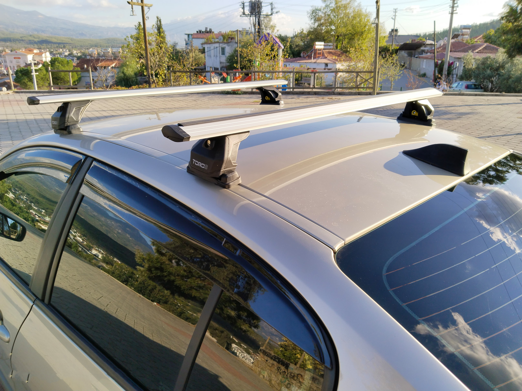 Hyundai Accent HB 2012-17 Roof Rack Tavan Taşıyıcı Ara Barlar – Vidalı Montaj, Toros Fix Pro, Siyah