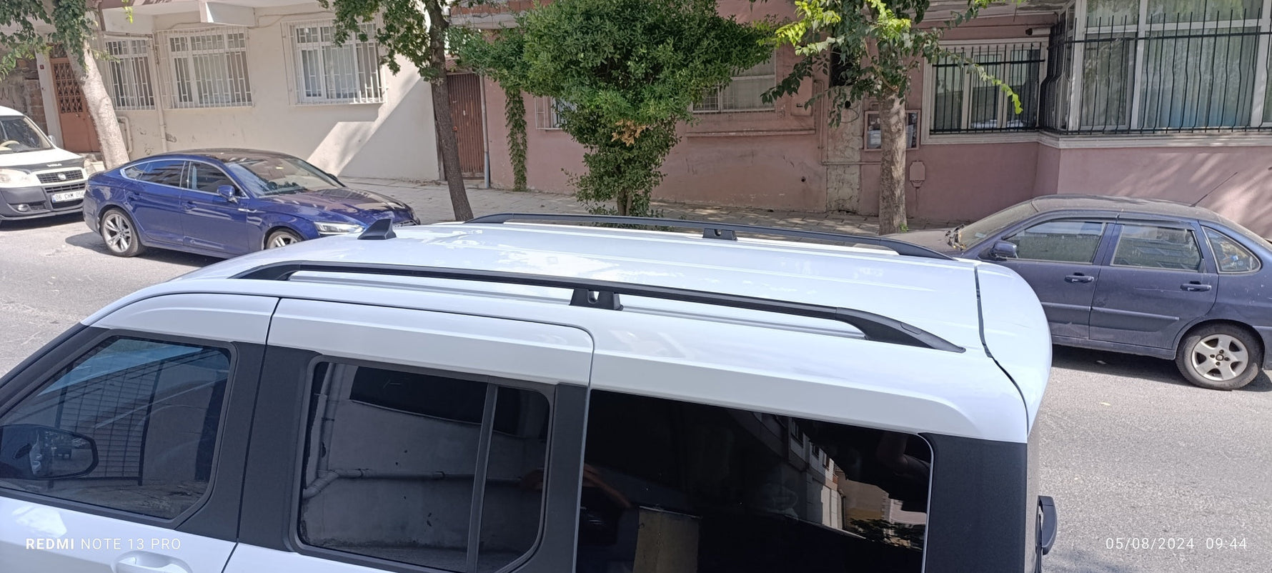 Land Rover Range Rover Vogue 2002-2012 L322 Araç Üstü Alüminyum Tavan Yan Rayları Plus Serisi - Gri