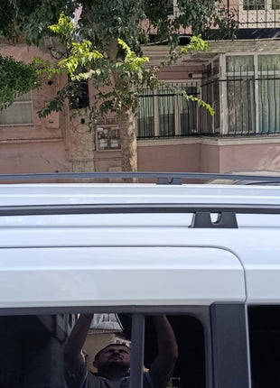Volkswagen Caddy V 2020-2025 Araç Üstü Alüminyum Tavan Yan Rayları Plus Serisi - Siyah