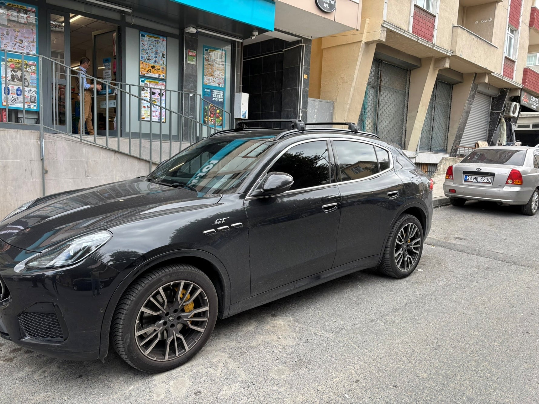 Maserati Levante 2021-2025 Portbagaj Taşıyıcı Ara Atkisi - Ara Çubuk Paw Pro 2 Siyah