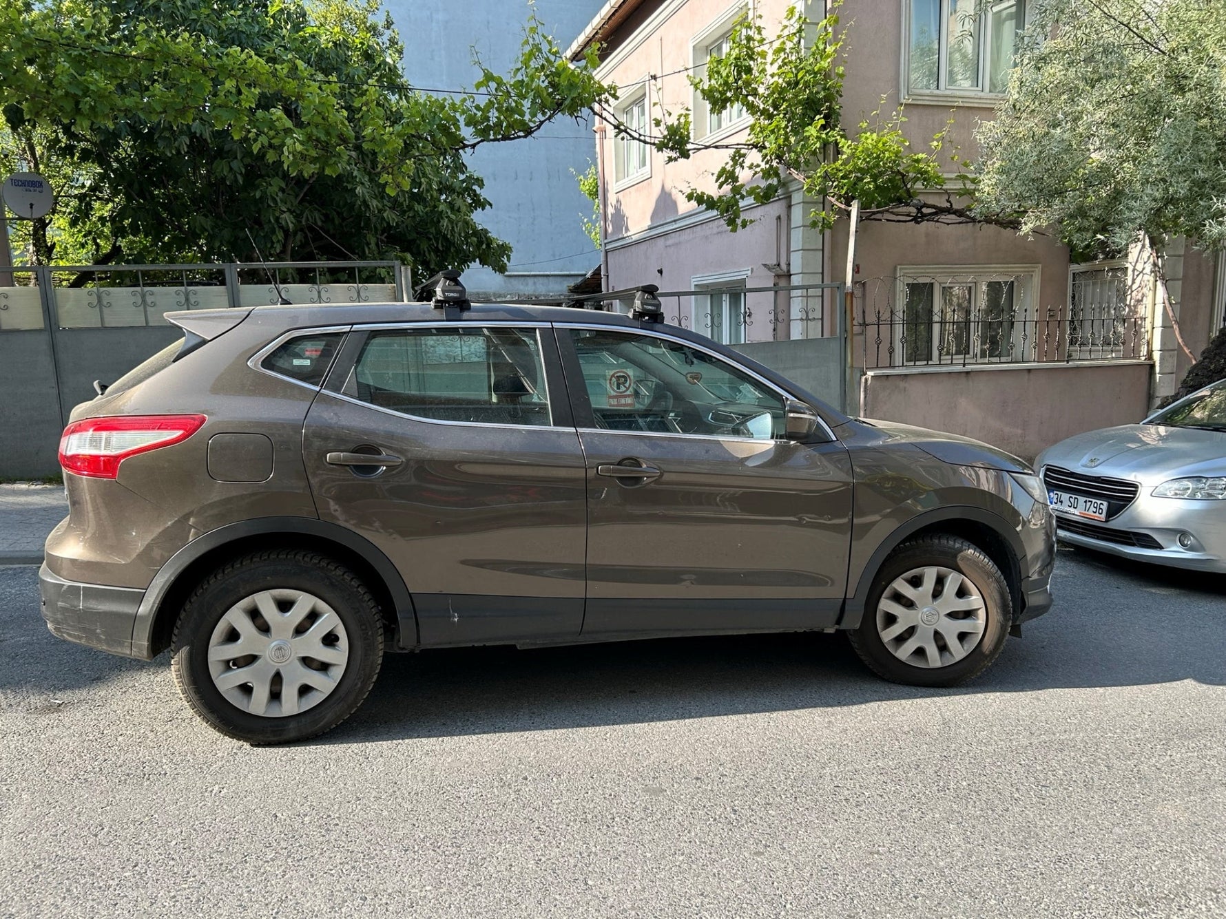 Nissan Qashqai J11 2013-2021 Oluksuz Üst Tavan Portbagaj Taşıyıcı Ara Atkısı Toros Serisi Pro 4 Gri