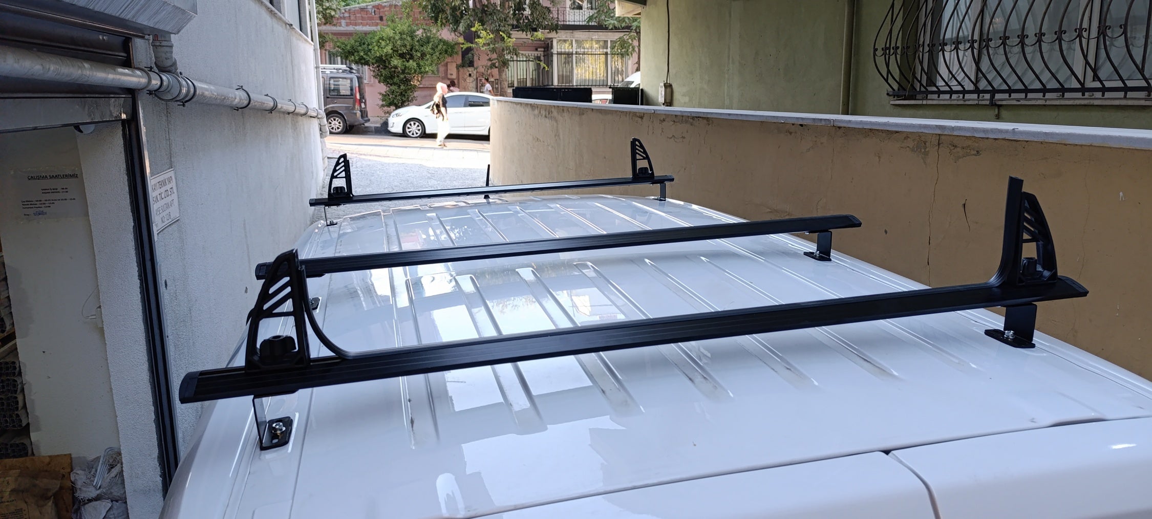 Kia Pv5 Cargo Van Racks 3 Adet