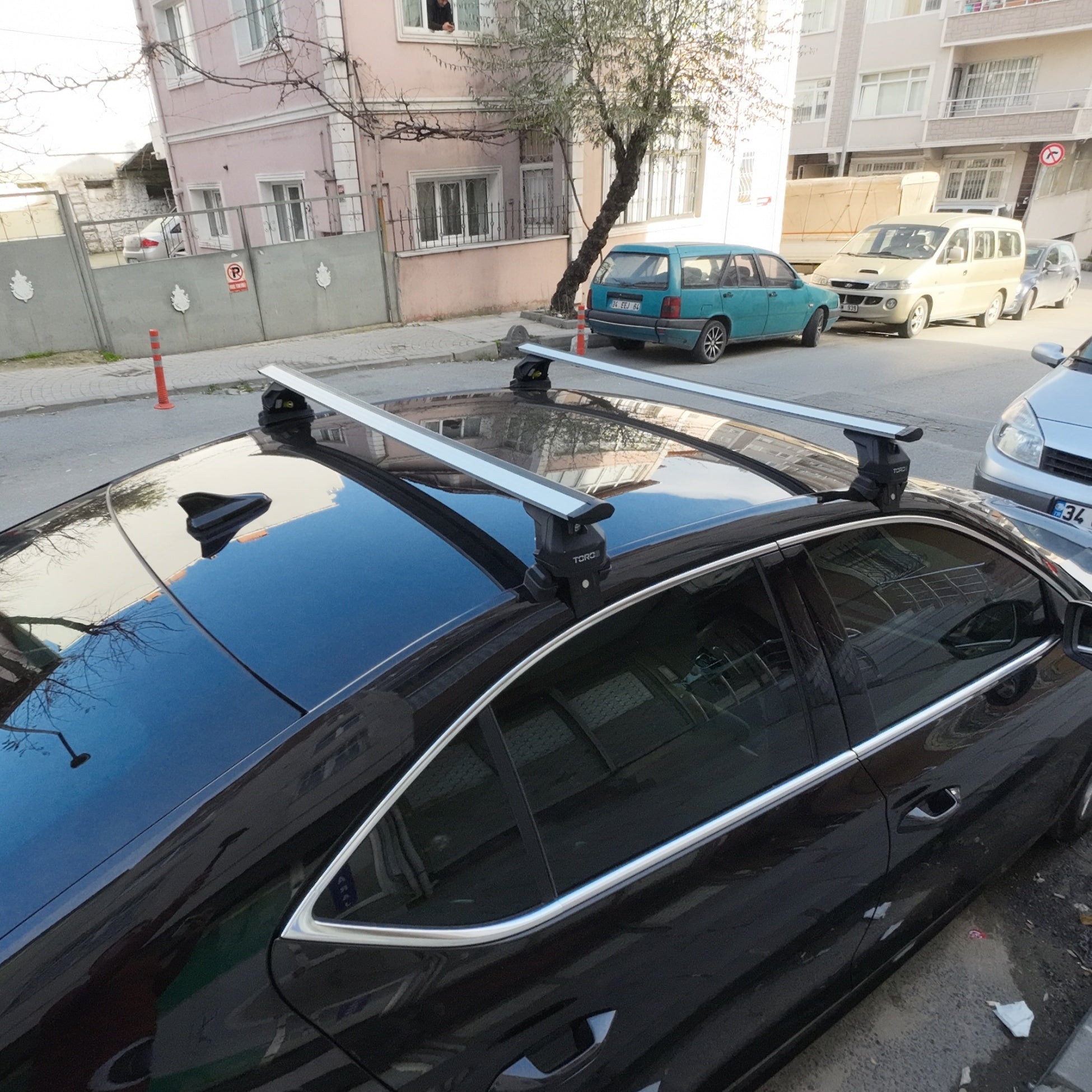 Skoda Superb Sedan B8 2015-2019 Oluksuz Üst Tavan Portbagaj Taşıyıcı Ara Atkısı Toros Serisi Pro 4 Siyah