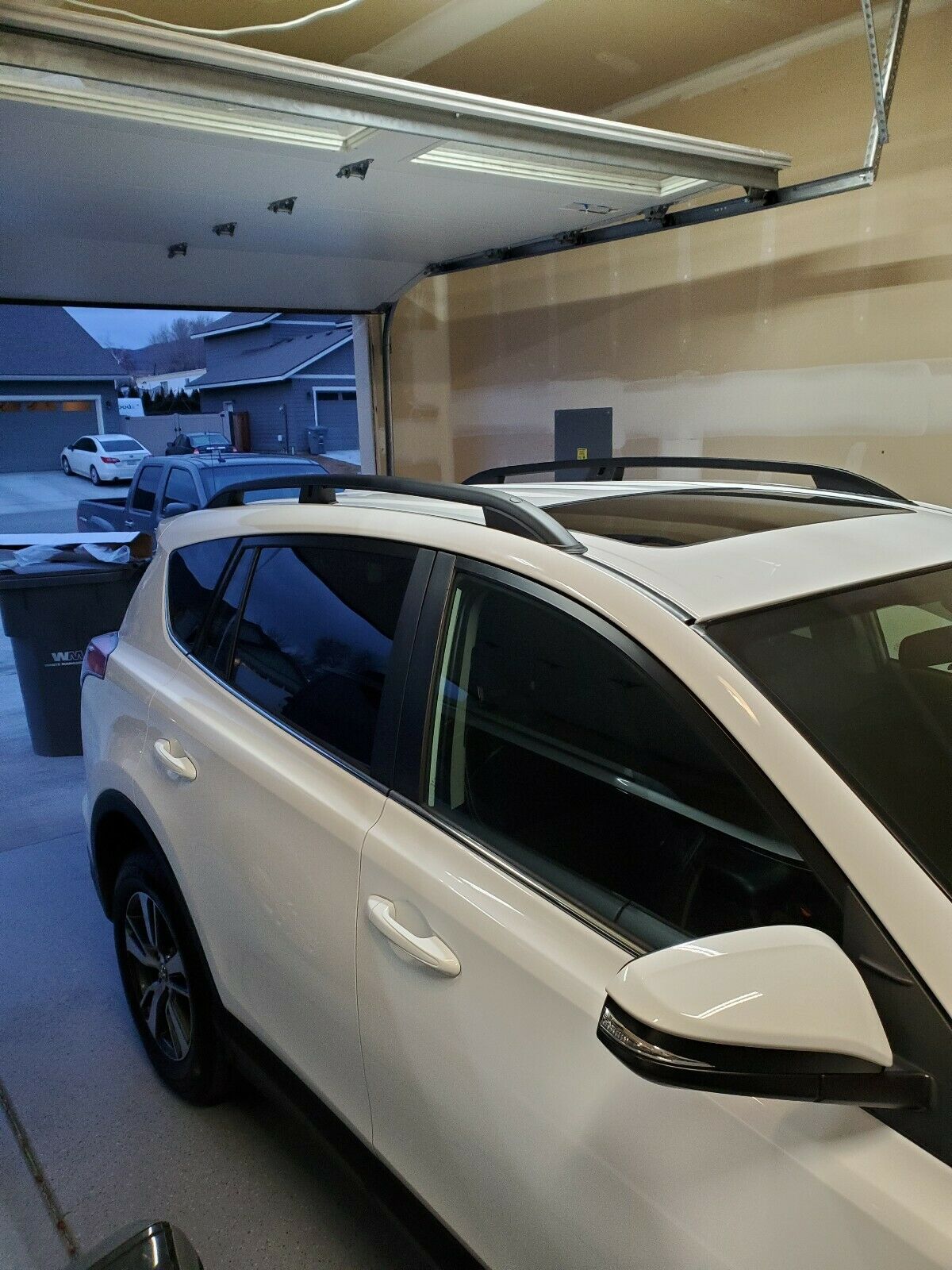 Toyota Rav 4 2013-2019 Araç Üstü Alüminyum Tavan Yan Rayları Plus Serisi - Gri