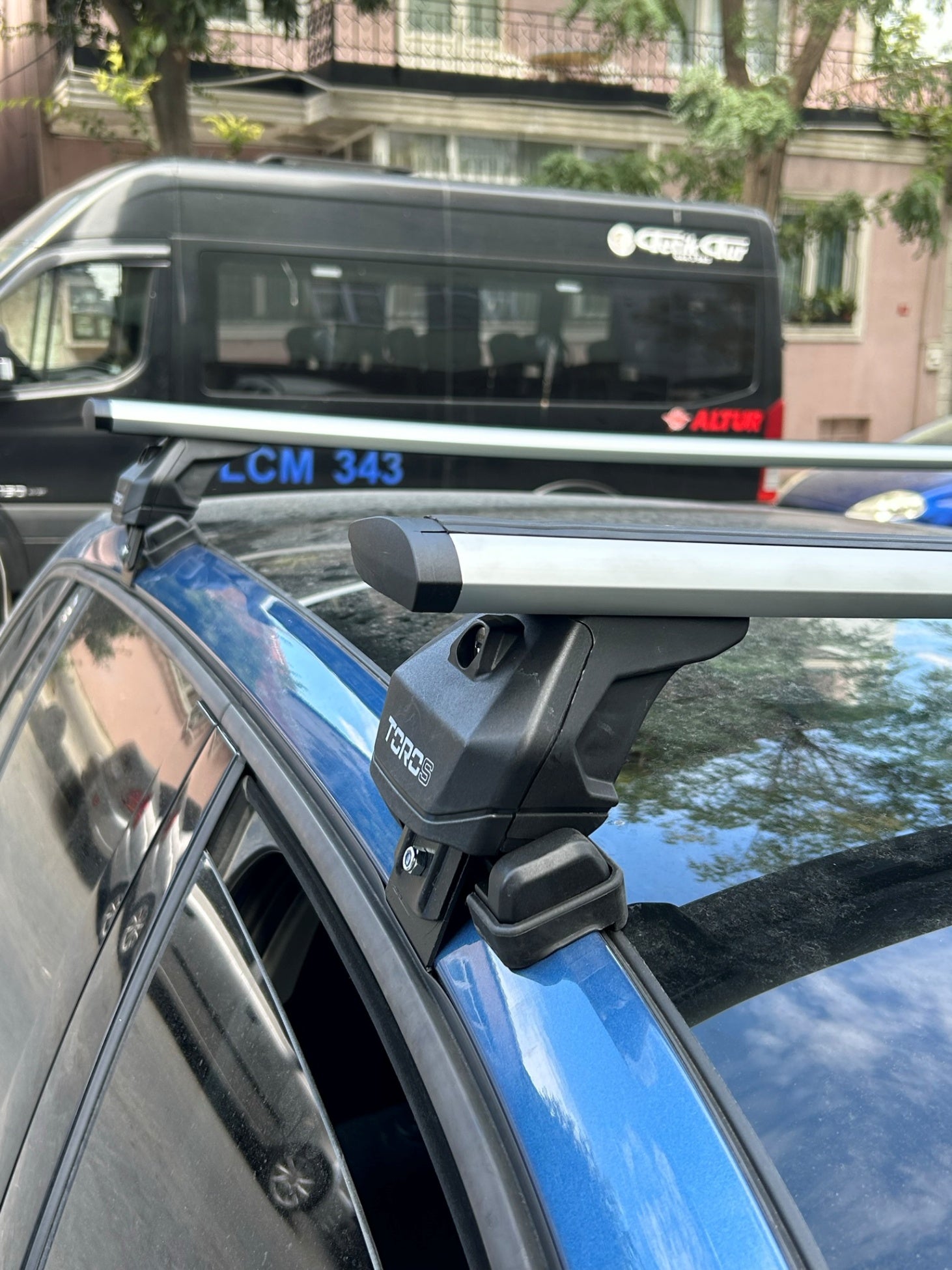 Skoda Scala 2019-2025 Oluksuz Üst Tavan Portbagaj Taşıyıcı Ara Atkısı Toros Serisi Pro 4 Siyah