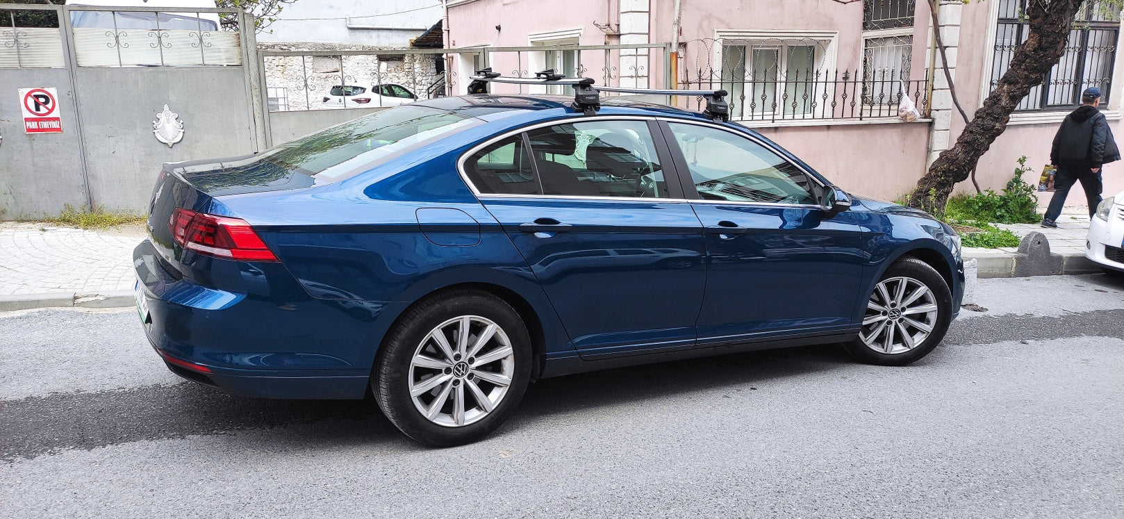 Volkswagen Passat Sedan B8 2015-2025 Oluksuz Üst Tavan Portbagaj Taşıyıcı Ara Atkısı Toros Serisi Pro 4 Gri