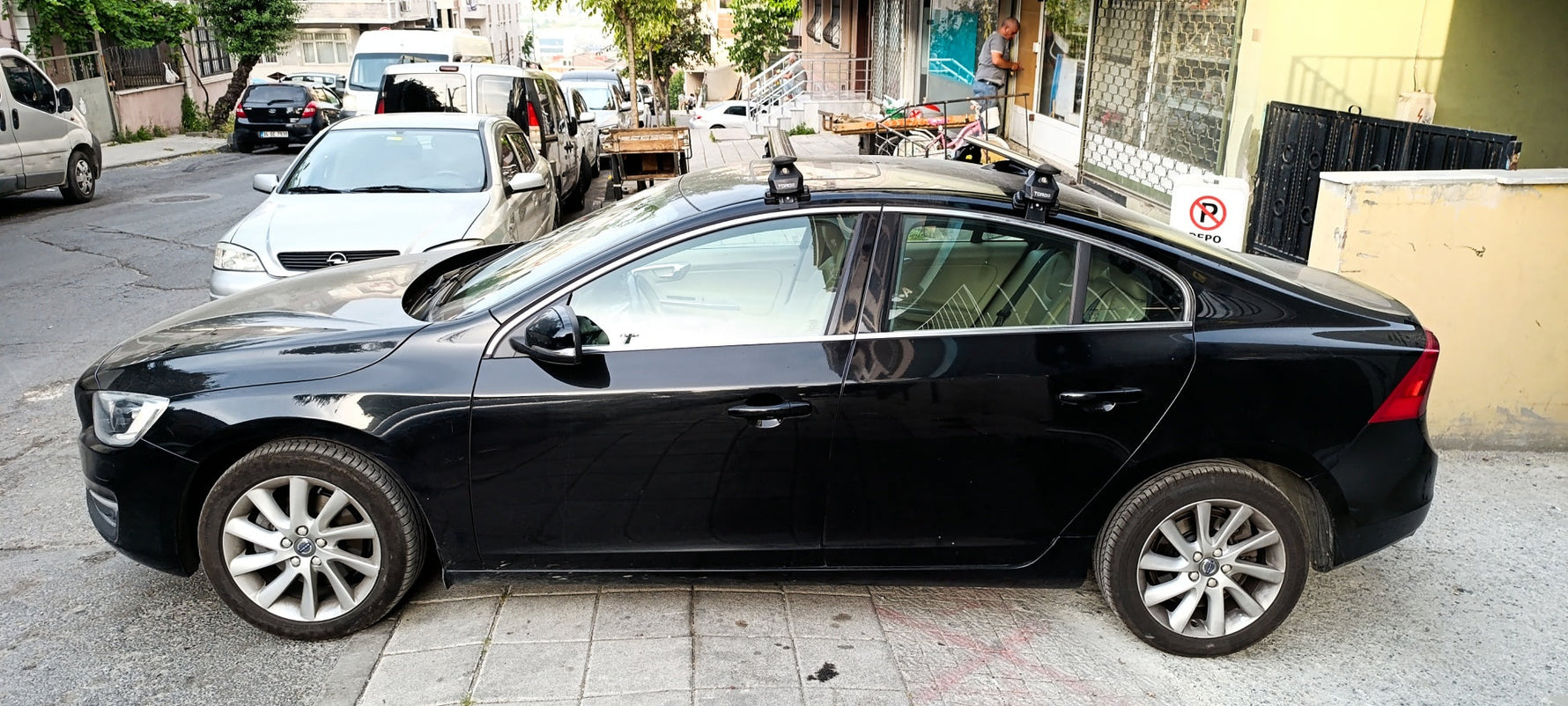 Volvo S60 2012-2018 Oluksuz Üst Tavan Portbagaj Taşıyıcı Ara Atkısı Toros Serisi Pro 4 Gri